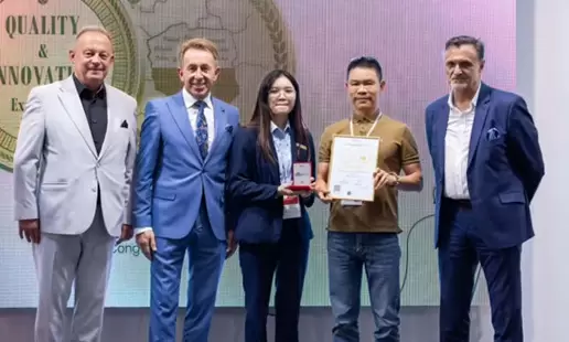 Summitek Technology, Polonya Uluslararası Fuarı'nda &ccedil;arpıcı bir g&ouml;r&uuml;n&uuml;m sergileyerek yenilik&ccedil;i teknolojisiyle sekt&ouml;r&uuml;n geleceğine &ouml;nc&uuml;l&uuml;k etti!