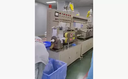 Temiz Oda Laboratuvarında Ekip &Ccedil;alışması